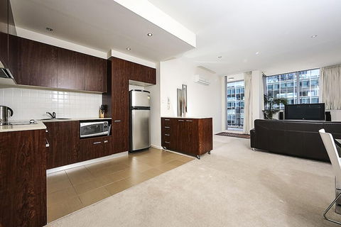 Accommodate Canberra - Metropolitan - Accommodation Gold Coast 1
