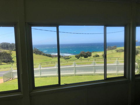 12 Bluewater Drive - Accommodation Gold Coast 6