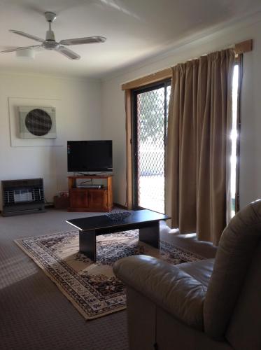 7 Melbourne Street - Accommodation Gold Coast 1