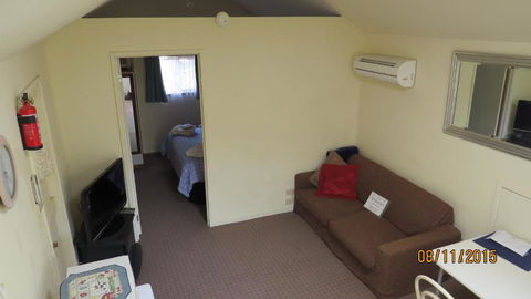 Bristol House Accommodation - Accommodation Gold Coast 1