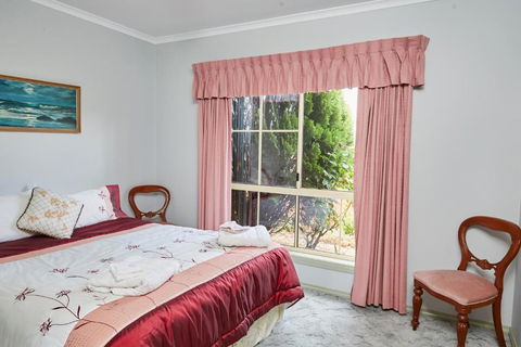 Bristol House Accommodation - Accommodation Gold Coast 6