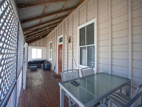 CBD Holiday Home - Accommodation Gold Coast 6