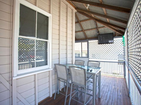 CBD Holiday Home - Accommodation Gold Coast 3