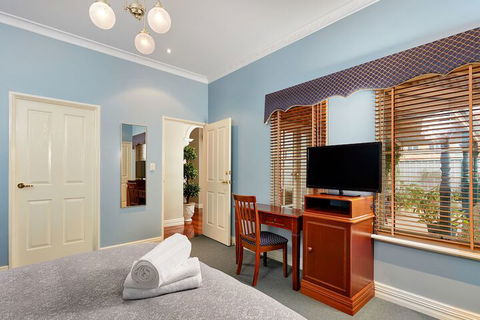 Durham Lodge - Gold Coast 4U 6