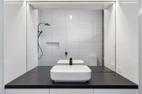 Benson House & Benson Lodge - Accommodation Gold Coast 3