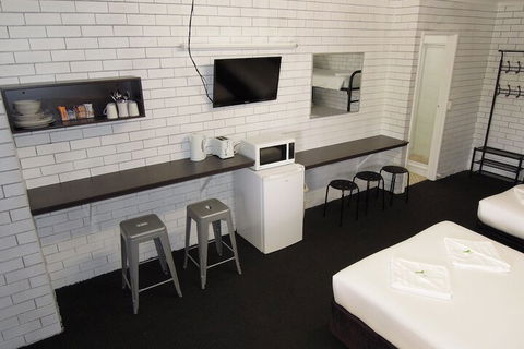 Jackaroo Apartments - Accommodation Gold Coast 4