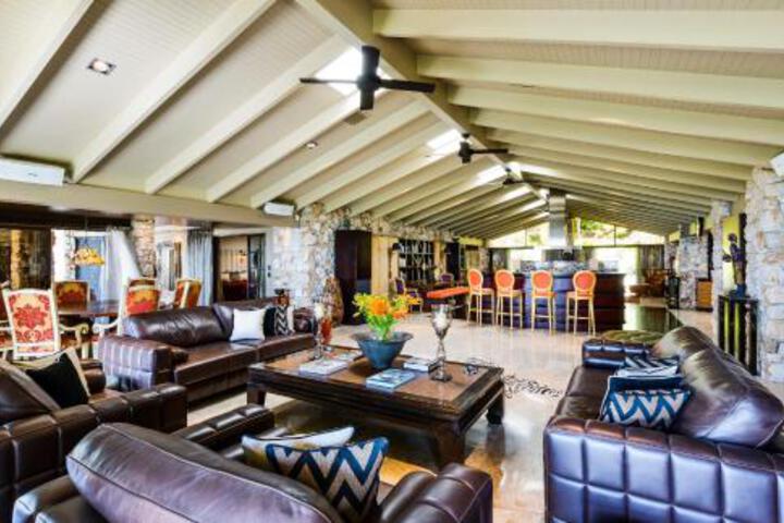 Cairns Northern Beaches QLD Accommodation Gold Coast