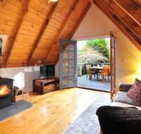 Santosa Cottage - Accommodation Gold Coast