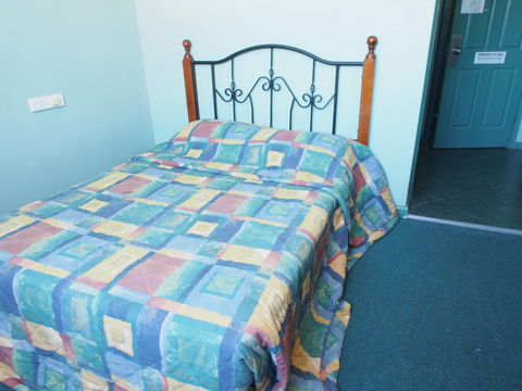 Harp Hotel - Accommodation Gold Coast 2
