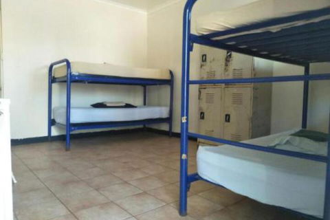 Palm Court Backpackers - Gold Coast 4U 3
