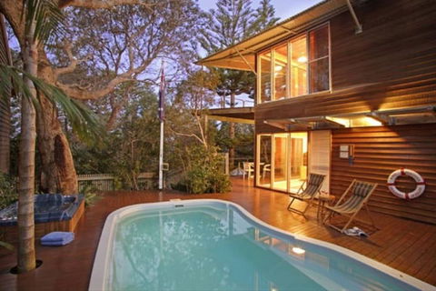 Kims Beachside Retreat - Gold Coast 4U 4