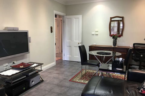 Swan Inn Bed & Breakfast - Accommodation Gold Coast 3