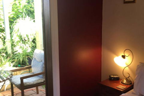 Swan Inn Bed & Breakfast - Accommodation Gold Coast 7
