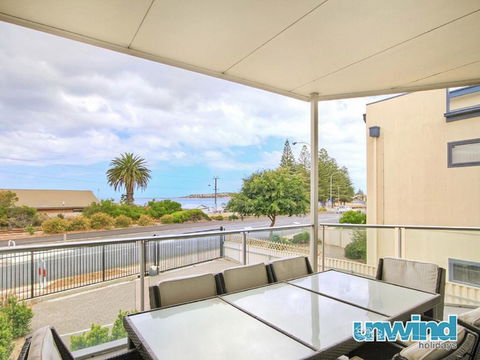 The Block Views Apartments Victor Harbor - Gold Coast 4U 5