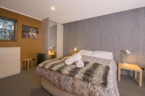 Studio 13 - Accommodation Gold Coast 4