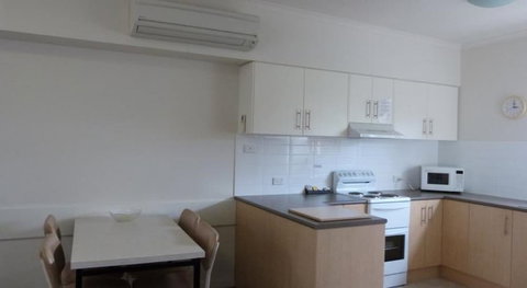 Glenelg Holiday Apartments- Corfu - Accommodation Gold Coast 3