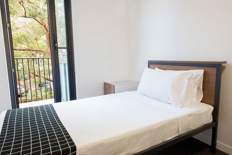 Racecourse Space Pop Up - Accommodation Gold Coast 4