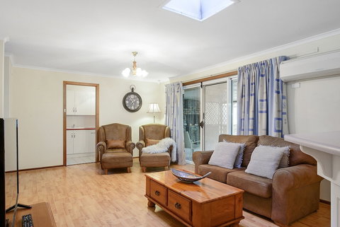 Moonta Bay Accommodation - 1 Gold Coast 2