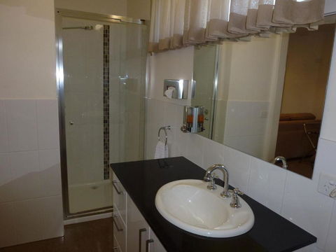 Dromana Beach Getaway Motel - Gold Coast 4U 2