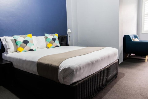 Hotel Canobolas - 1 Gold Coast 6