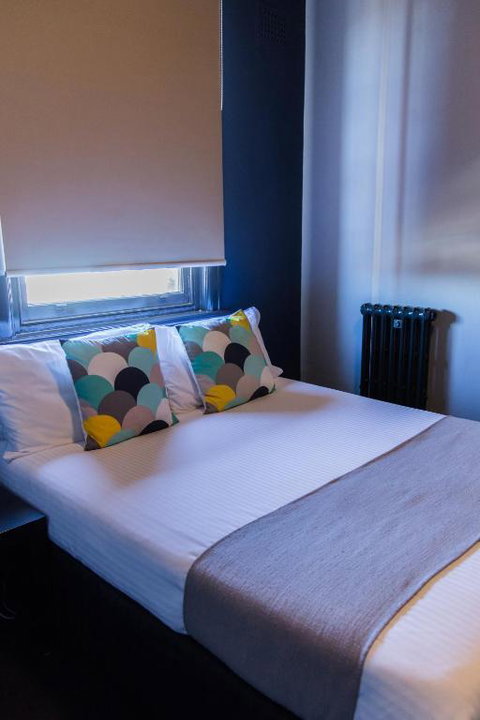 Hotel Canobolas - 1 Gold Coast 2