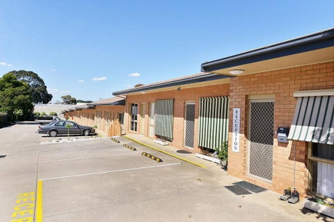 Cranbourne Motor Inn - Accommodation Gold Coast 2