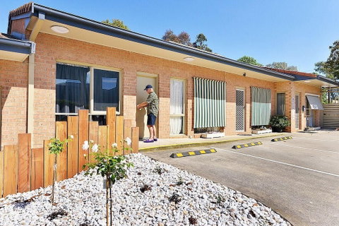 Cranbourne Motor Inn - Accommodation Gold Coast 0
