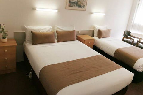 Eureka Lodge Motel - Gold Coast 4U 7