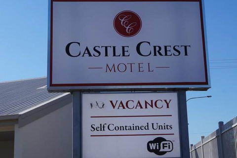 Castle Crest Motel - Gold Coast 4U 1