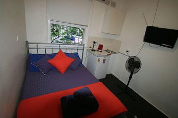 Zing Backpackers - Accommodation Gold Coast 1