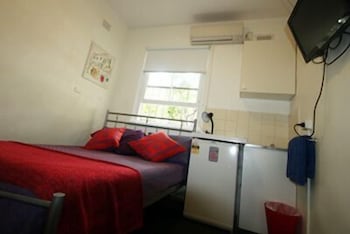 Zing Backpackers - Accommodation Gold Coast 6