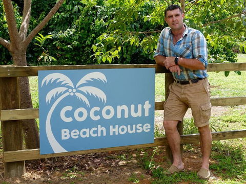 Coconut Beach House - Gold Coast 4U 5
