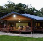 Coconut Beach House - Gold Coast 4U