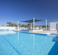 Lakeside Cabins  Holiday Village - Gold Coast 4U
