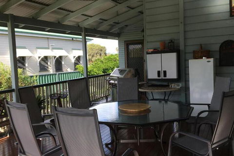 Pitstop Lodge Guesthouse B & B - Accommodation Gold Coast 5