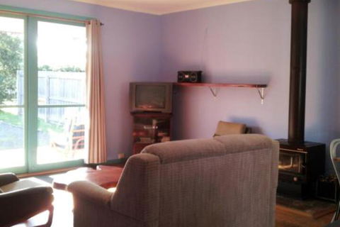 Anglesea Backpackers - Accommodation Gold Coast 3