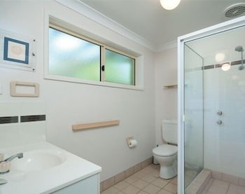 Bombora At Fingal Bay - Gold Coast 4U 2