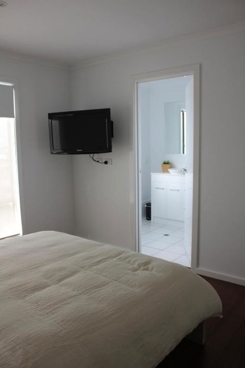 Beach House At Arno - Gold Coast 4U 5