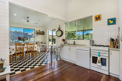 Escape To Baileys On Fernleigh - Gold Coast 4U 4