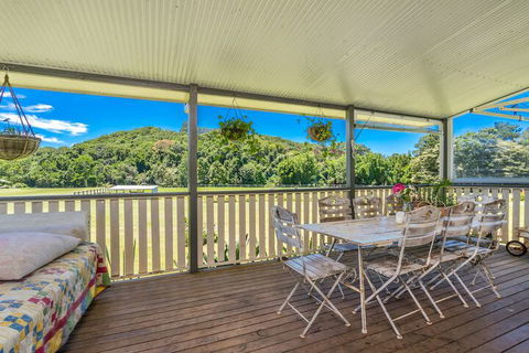 Escape To Baileys On Fernleigh - Gold Coast 4U 5