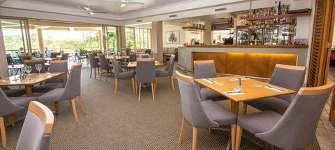 Oxley Hotel - Gold Coast 4U 10