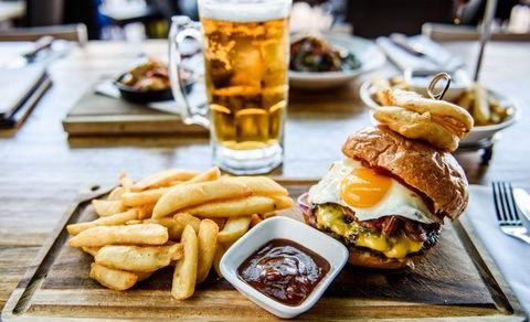 Waterfront Grill - Gold Coast 4U 10