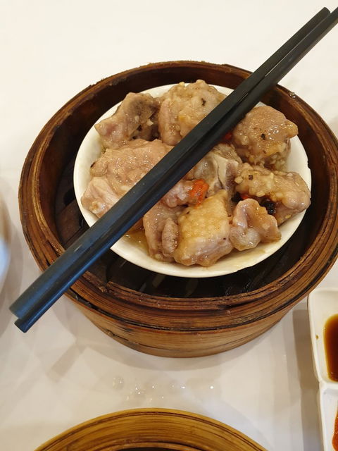 Landmark Restaurant - Gold Coast 4U 5