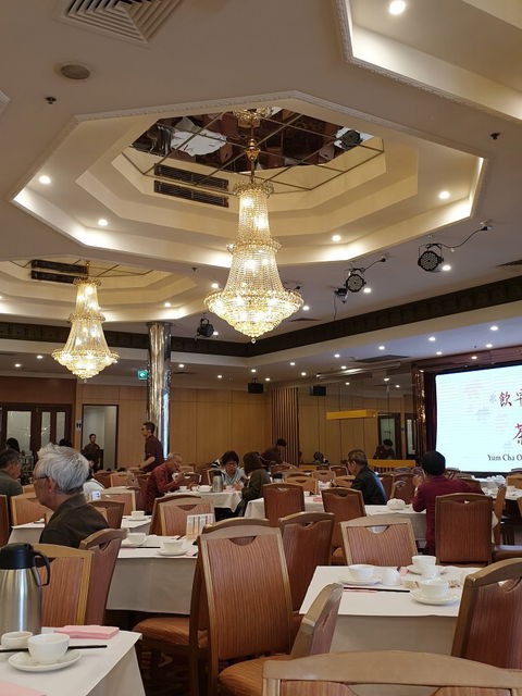 Landmark Restaurant - Gold Coast 4U 6