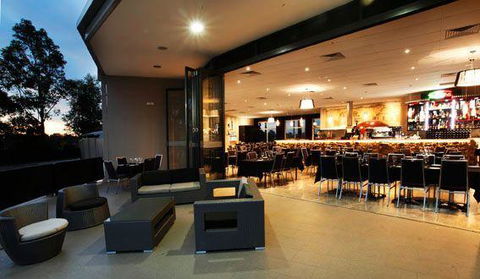 Terranova Bar Restaurant - 1 Gold Coast 10
