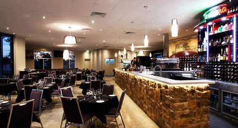Terranova Bar Restaurant - 1 Gold Coast 8