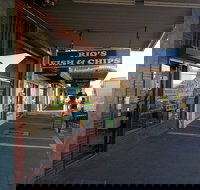 Rio's Fish 'N' Chips - Accommodation Gold Coast