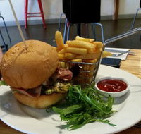 Stirr It Up Cafe - Gold Coast 4U