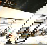 Sisco Pizza Restaurant - Accommodation Gold Coast