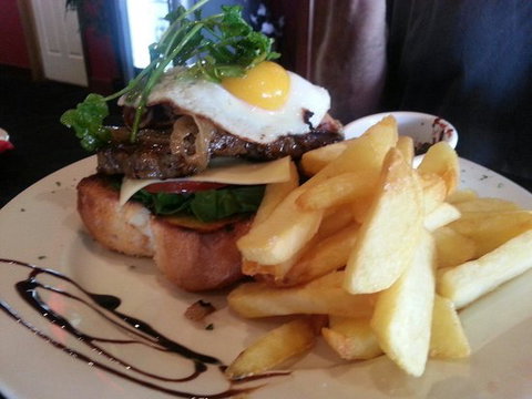 Silvers Bar And Grill - Accommodation Gold Coast 0